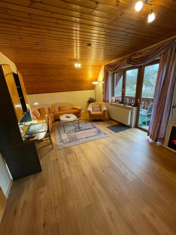Ferienwohnung Beate Engelhardt Kleinern Luaran gambar