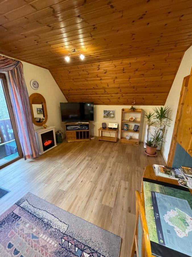 Ferienwohnung Beate Engelhardt Kleinern Luaran gambar